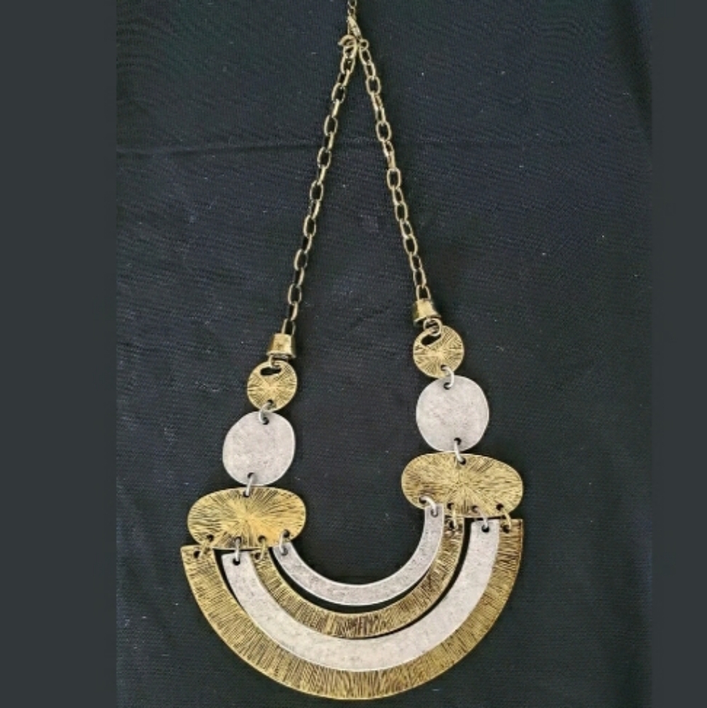 Vintage Goldtone Geometric Design Necklace